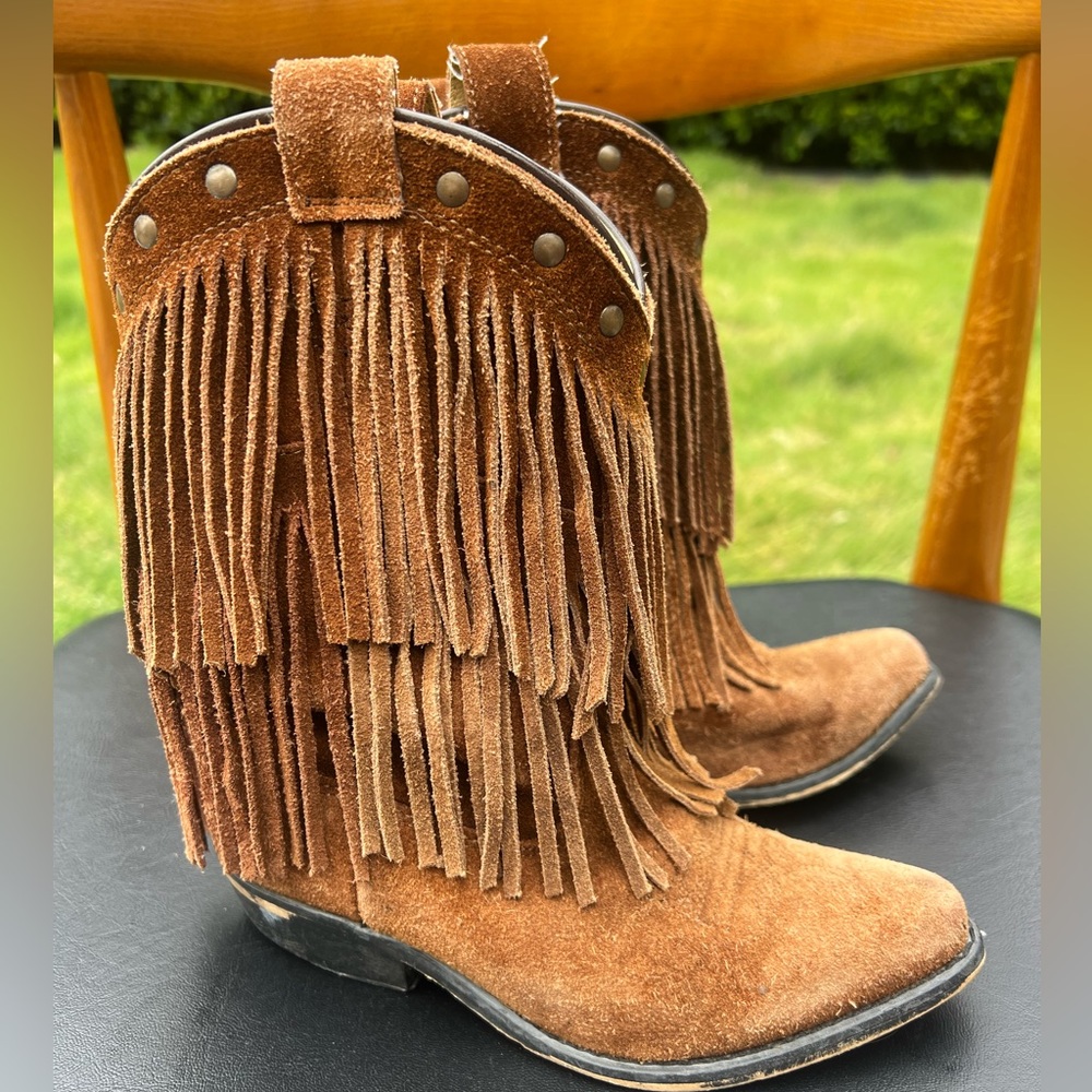 Shyanne Girl’s Fringe Suede Cowboy Boots, sz 13